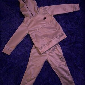 Boys New Balance Set (4T)